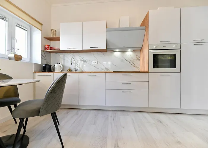 アパート Populare